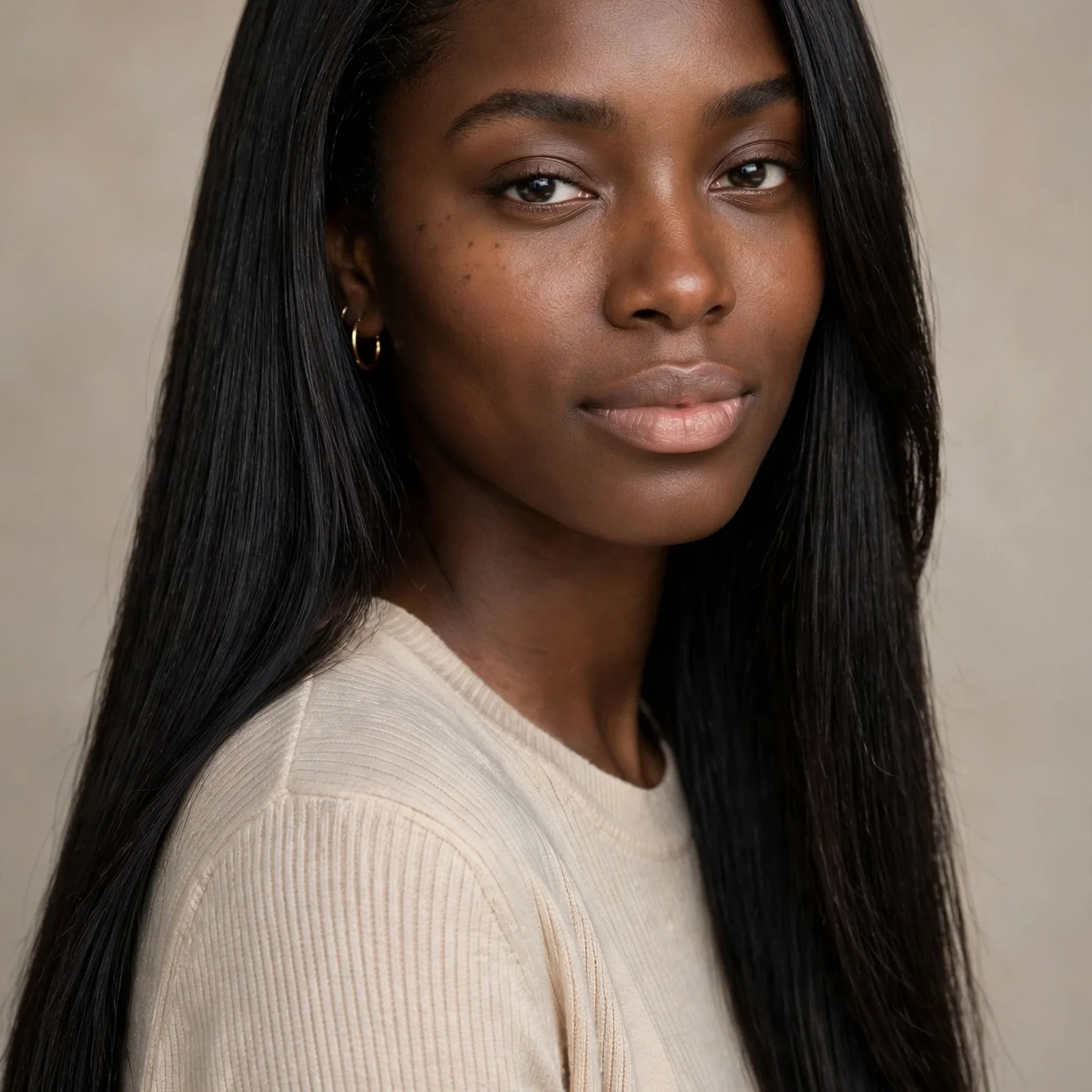 20 Best Protective Hairstyles for Black Women That Promote Growth in 2026: Sew-In Weaves